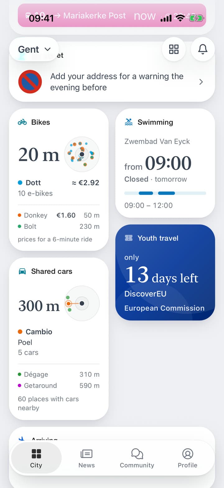 On the home screen, the days left to apply for a European travel programme. Inside, offers by age, the city's first: a free pass up to 18, a yearly pass for 18 to 24, a youth card valid across Europe.